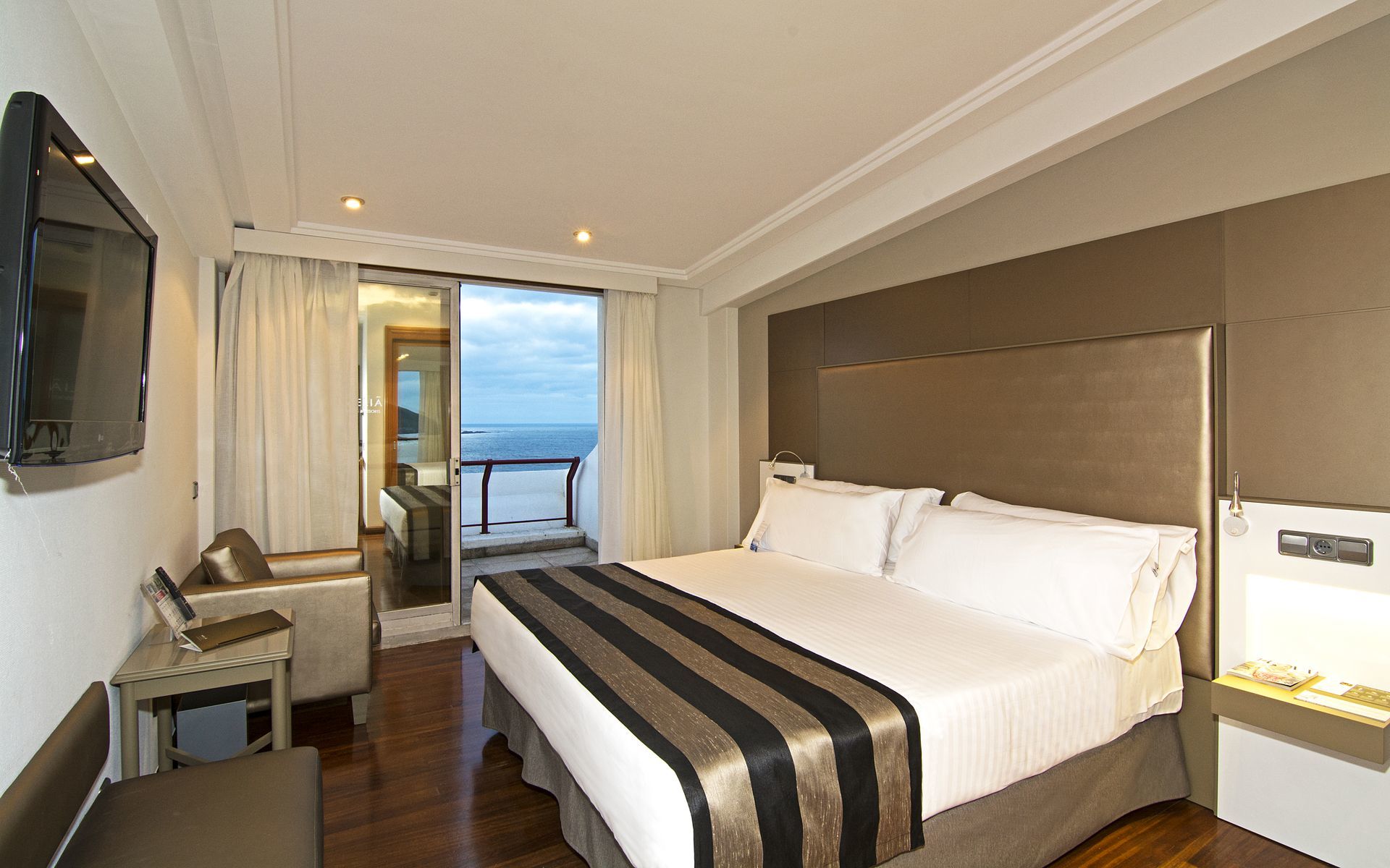 Melia Maria Pita Hotel A Coruna Ngoại thất bức ảnh